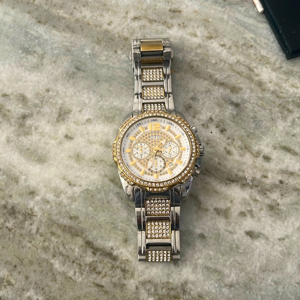 Men’s guess watch on worn for a year not an every day watch